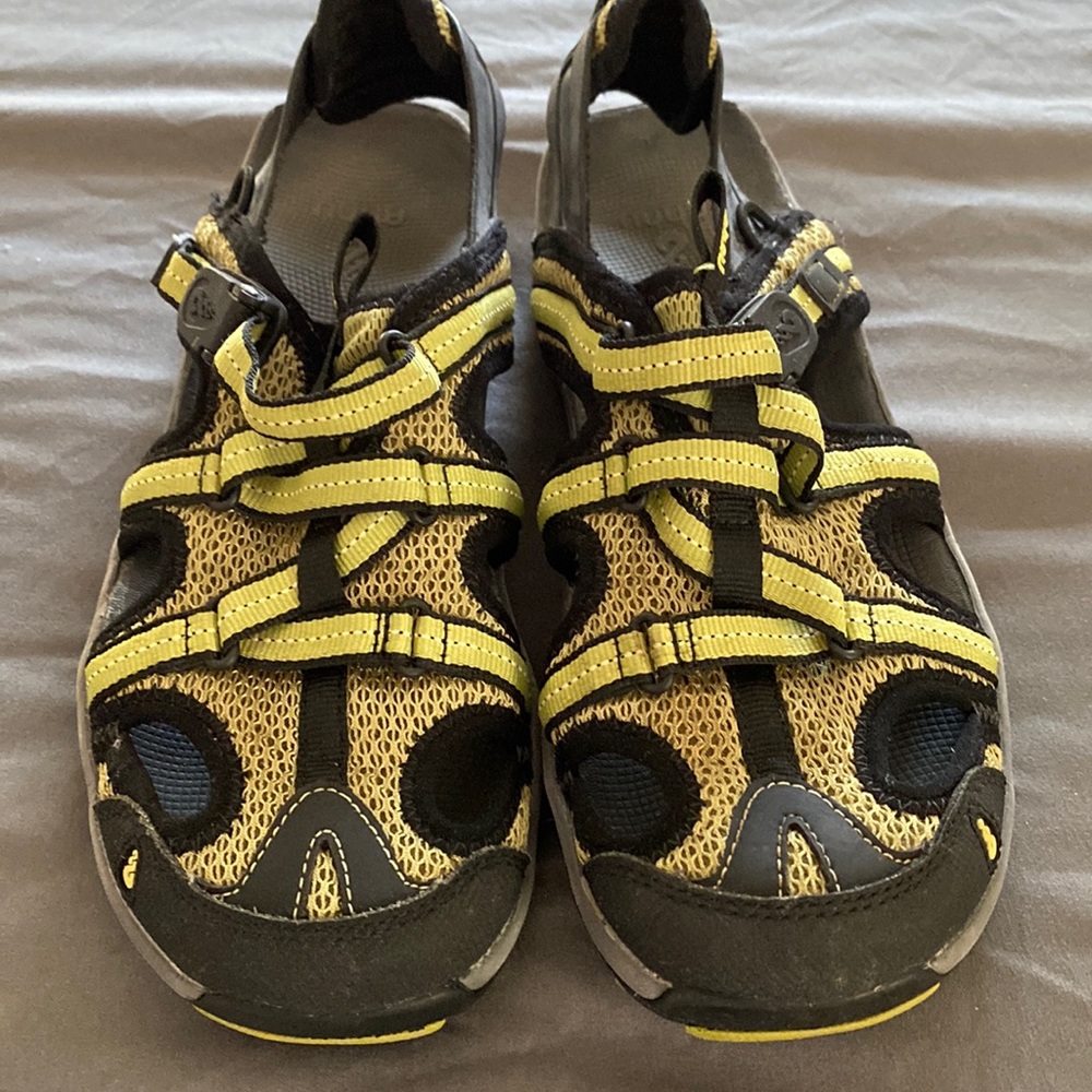 Ahnu sandals size 7.5